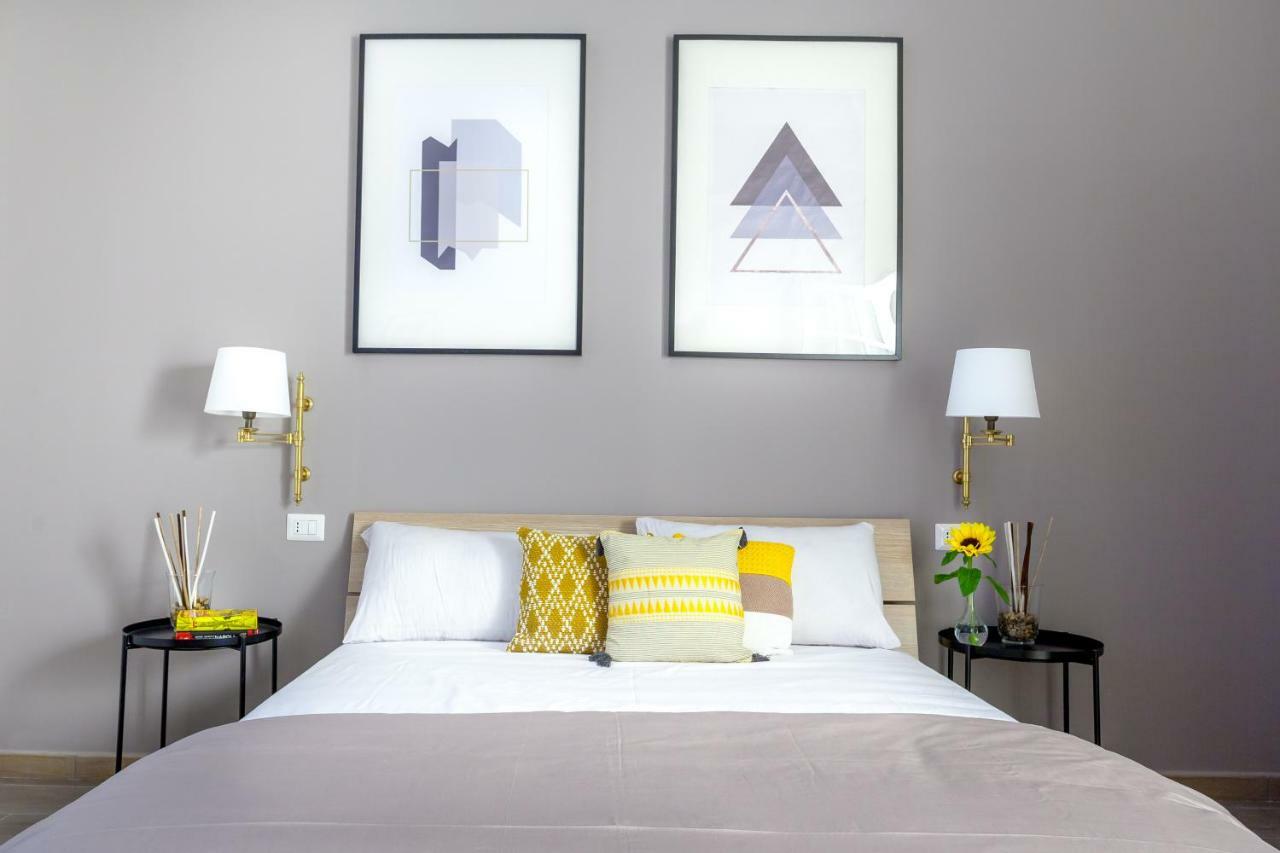 Manuela Apartments Centro Storico ナポリ エクステリア 写真