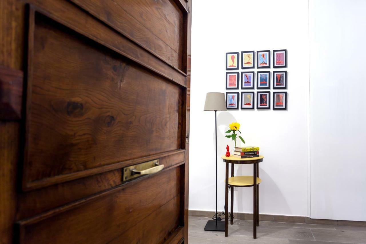 Manuela Apartments Centro Storico ナポリ エクステリア 写真
