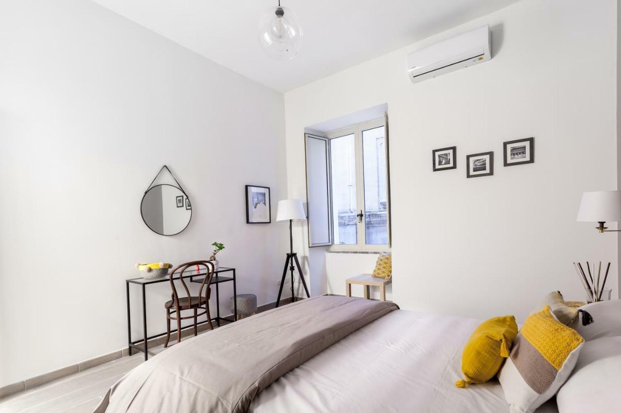 Manuela Apartments Centro Storico ナポリ エクステリア 写真